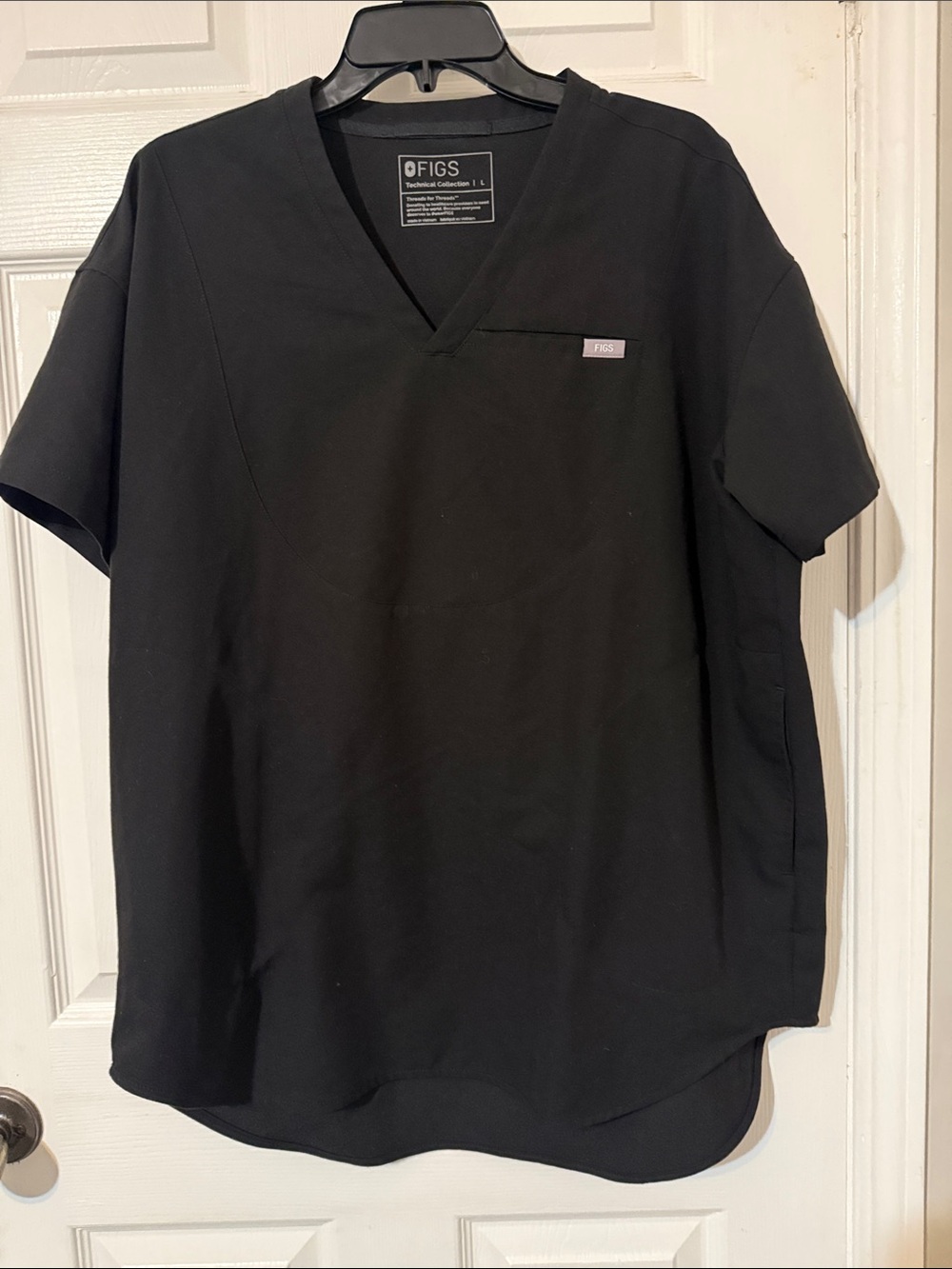 Figs Women's Black V-Neck Medical Scrub Top